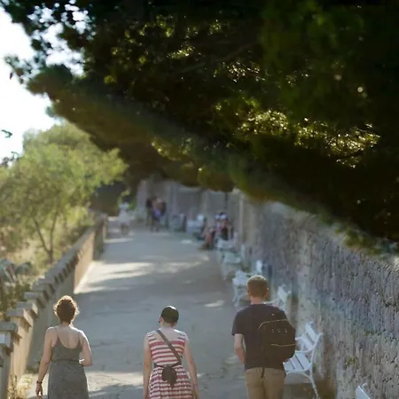 Luxury View Marjan Konukevi 4*