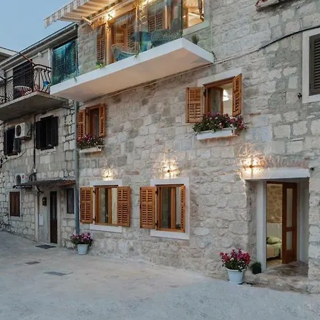 Luxury View Marjan 4* Σπλιτ