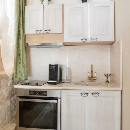 ゲストハウス Luxury View Marjan